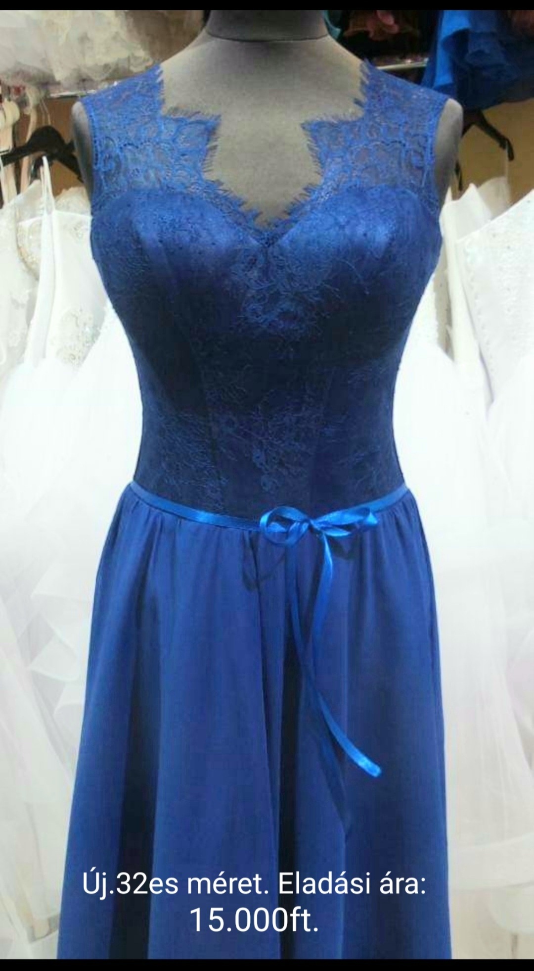 Eladó új kék koszorúslány ruha 32es méret.