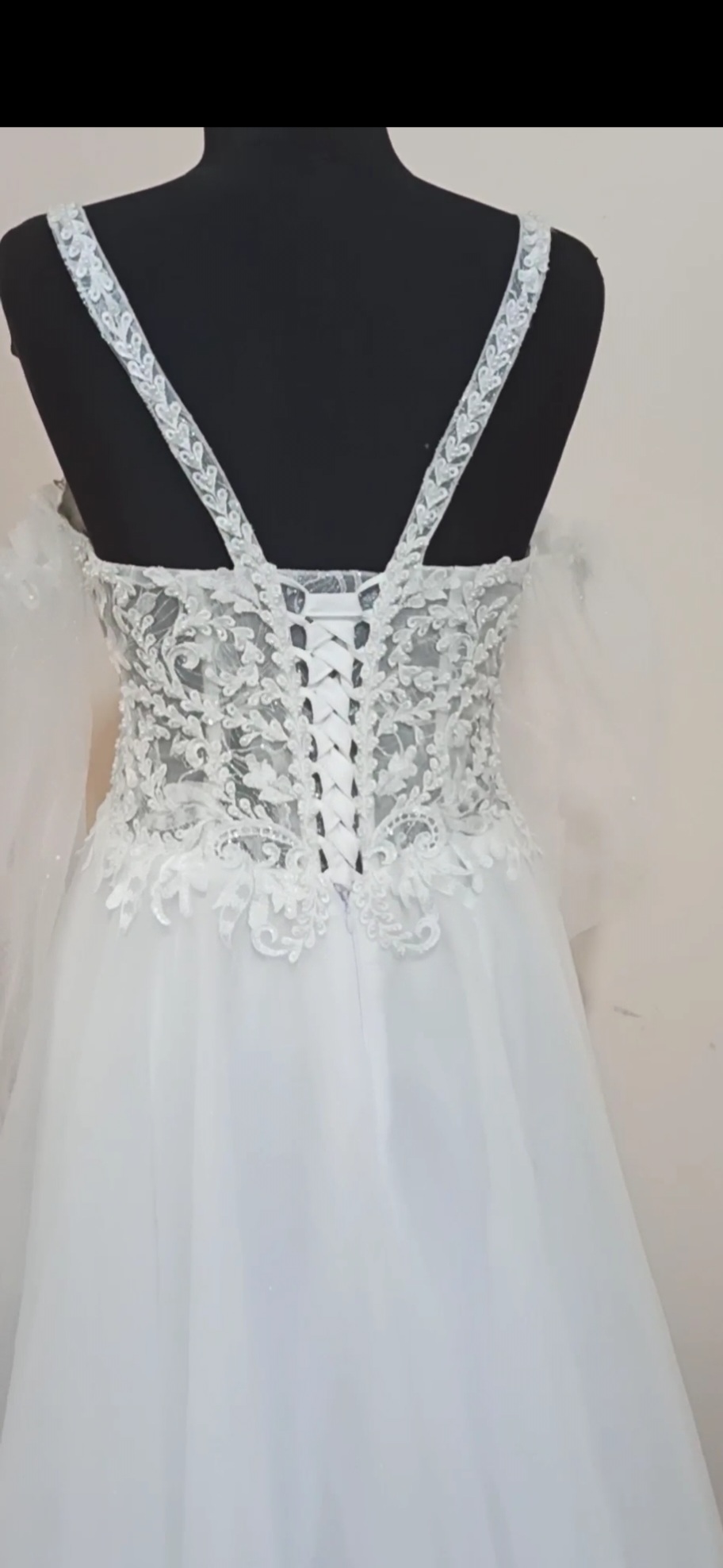 Akciósan eladó új fehér menyasszonyi ruha 34-36os méretben.